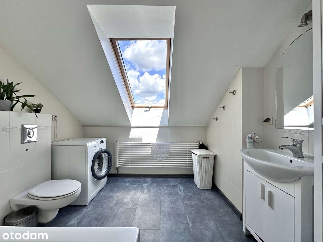 ZŁOTA PODKOWA  NOWOŚĆ, MIESZKANIE DWUPOZIOMOWE 5 POKOI-14