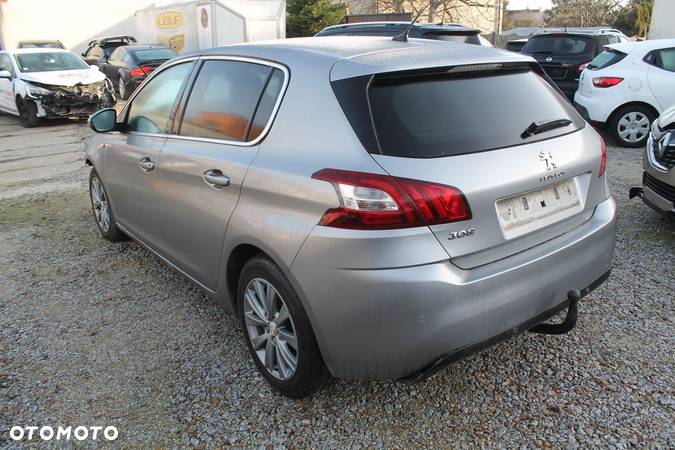 Peugeot 308 - 5