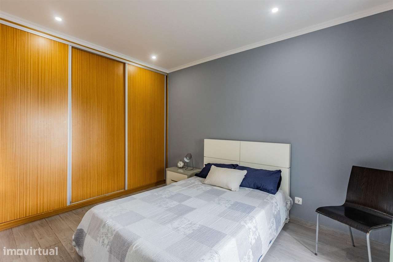 Moradia T4 - São Roque - Grande imagem: 5/15