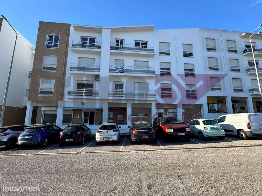 Apartamento T1 com 103 m² - Vista Serra da Arrábida - Garagem Priva... - Grande imagem: 2/33