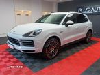 Porsche Cayenne - 1