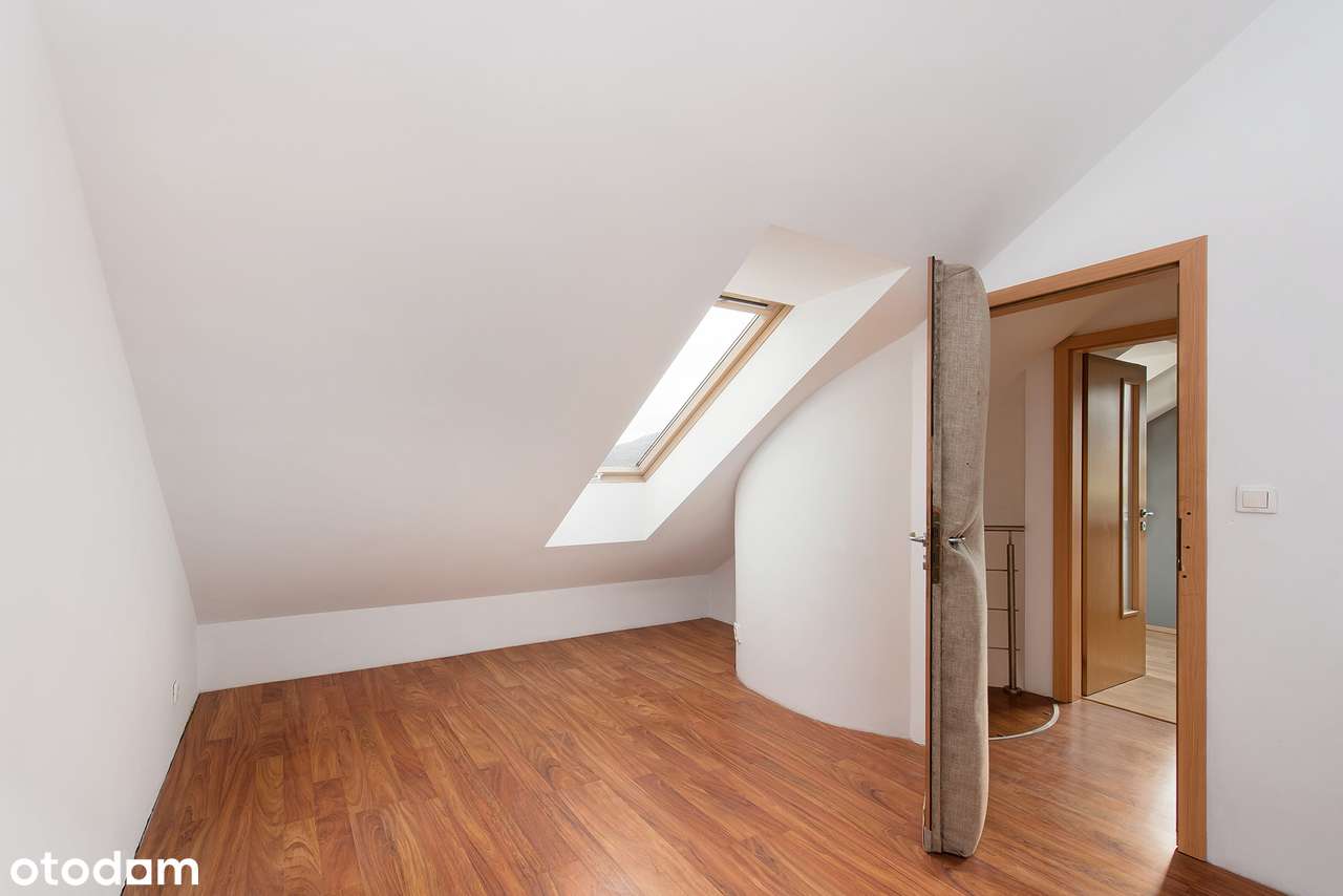 Sprzedam 4-pokojowe mieszkanie dwupoziomowe – Myślenice-9