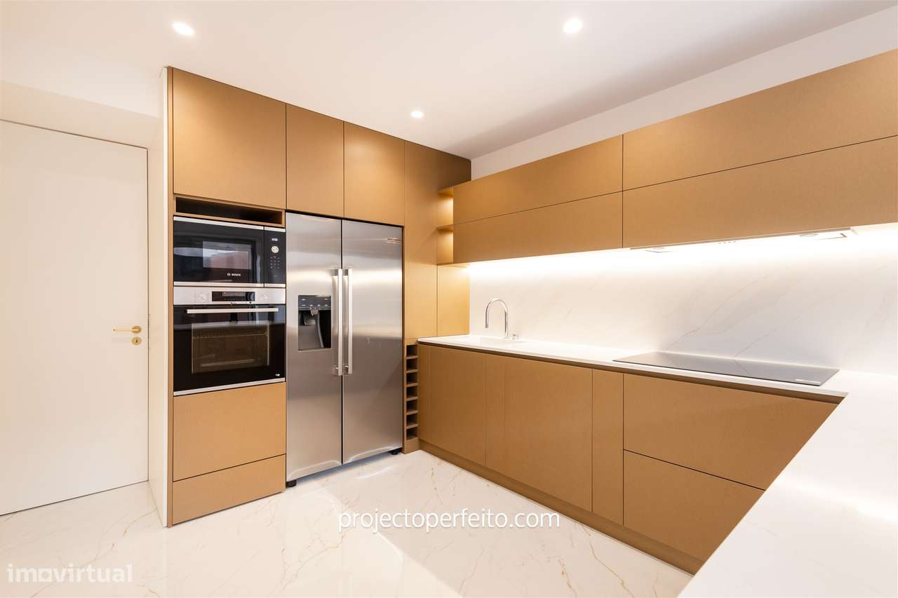 Moradia Geminada T4+1 Venda em Arcozelo,Vila Nova de Gaia - Grande imagem: 4/30