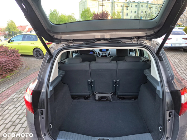 Ford C-MAX 1.6 EcoBoost Titanium - 38