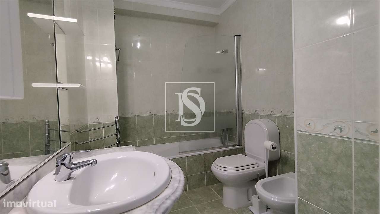 Apartamento T3 Venda em Sé, Santa Maria e Meixedo,Bragança-37