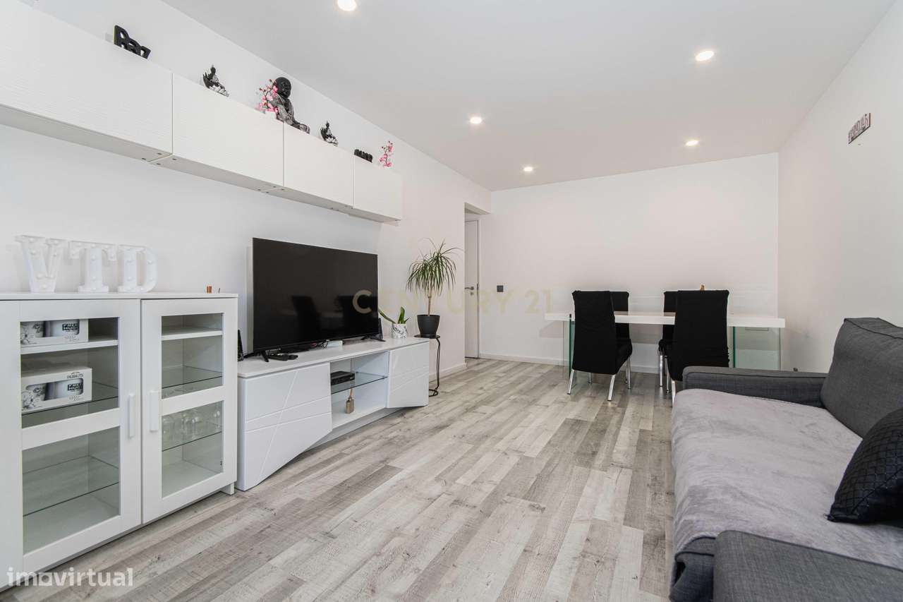 Apartamento T3 Renovado em Samora Correia - Benavente - Grande imagem: 2/24