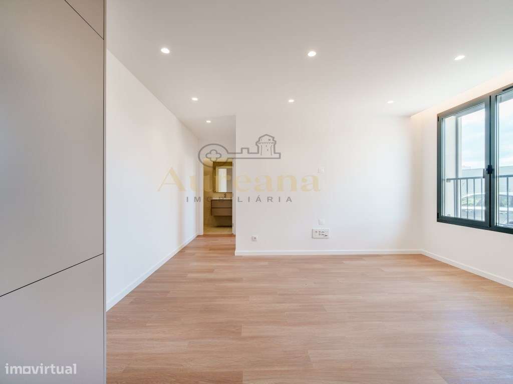 Apartamento T1 em empreendimento novo e de luxo com Piscina Privada...-8