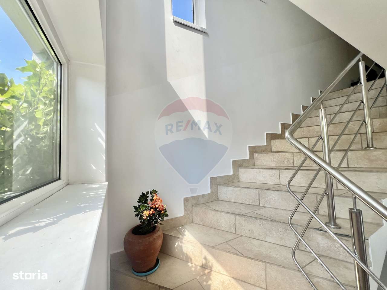 Casă spațioasă și versatilă în Păsărea (Brănești)-5