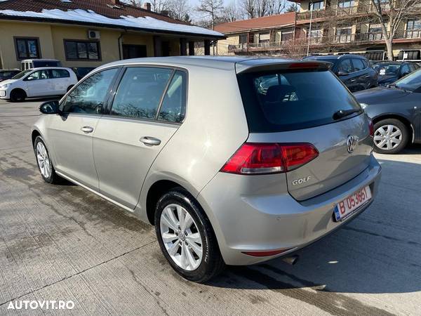 Volkswagen Golf 1.6 TDI BlueMotion Technology DSG Comfortline - 4