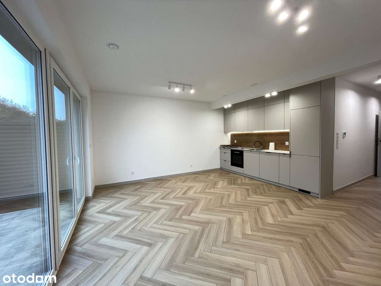 Nowy pokazowy dom wykończony przez dewelopera - Pełny obrazek: 5/20