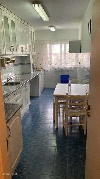 Apartamento T3 Santo António dos Cavaleiros - Grande imagem: 5/12