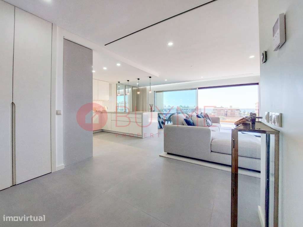 Apartamento T2 Luminoso com Vista Mar em Quarteira-9