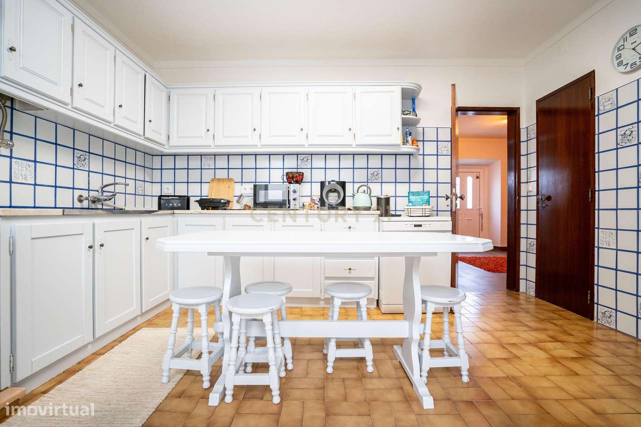 MORADIA TÉRREA T3 + SÓTÃO A 10 MINUTOS DA CIDADE-9