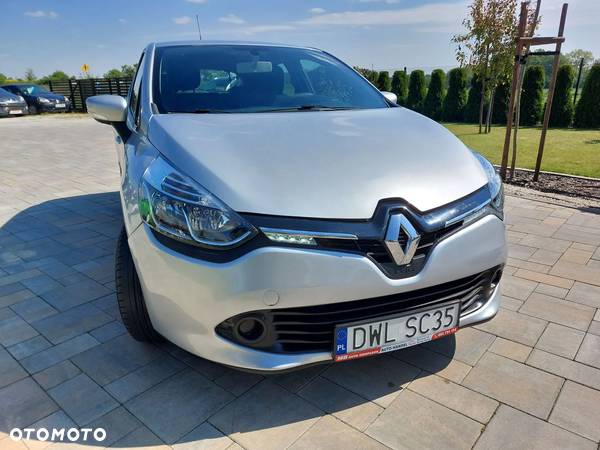 Renault Clio 1.2 16V 75 TomTom Edition - 29