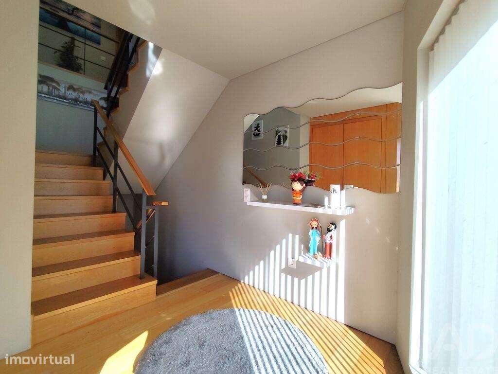 Andar de moradia T3 em São Félix da Marinha de 140 m2 - Grande imagem: 5/39