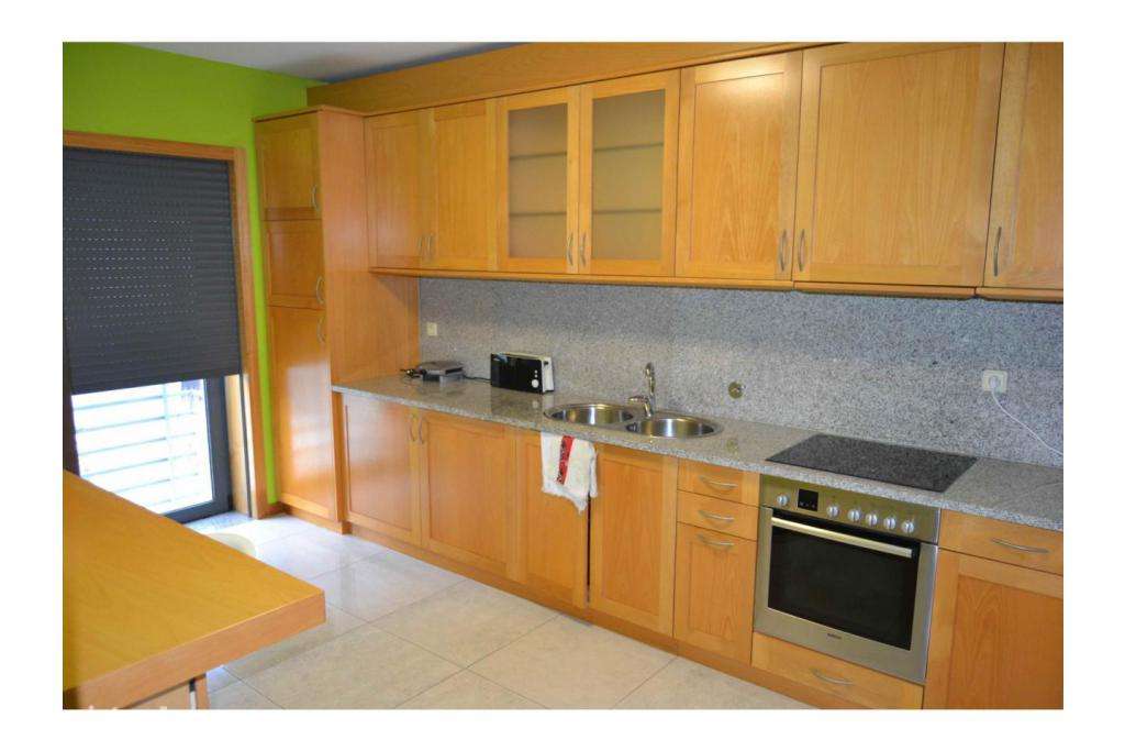 T2 Mobilado/Equipado com Terraço e garagem - Grande imagem: 5/12