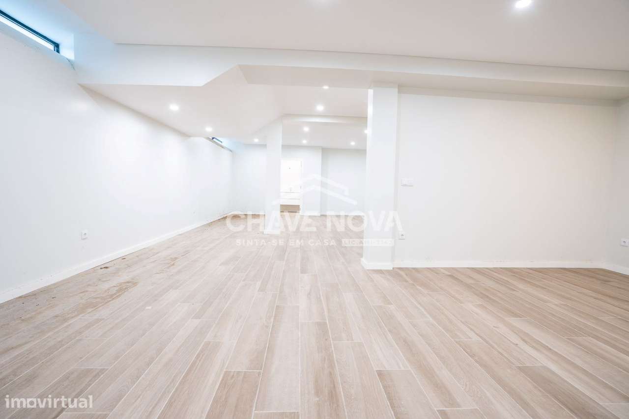 Moradia Isolada V4 Nova em Espinho - Grande imagem: 2/25