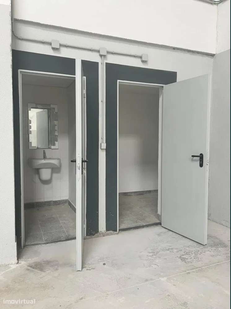 Armanzem magnifico com 300 m2 area - Grande imagem: 4/4