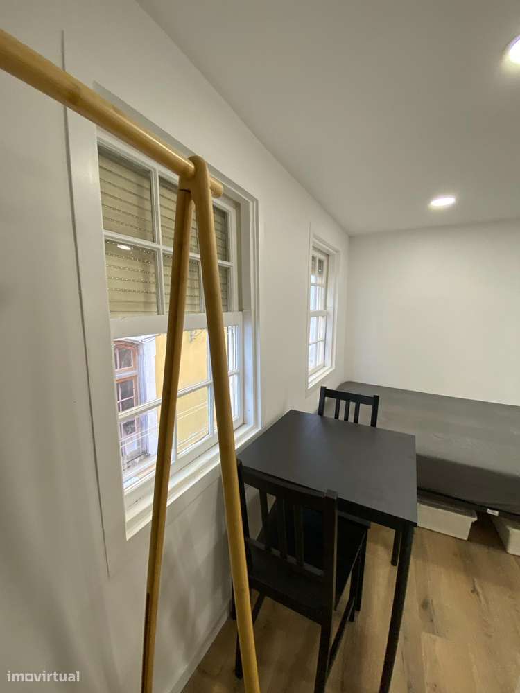 Excelente Prédio remodelado junto à Praça do Comercio-47