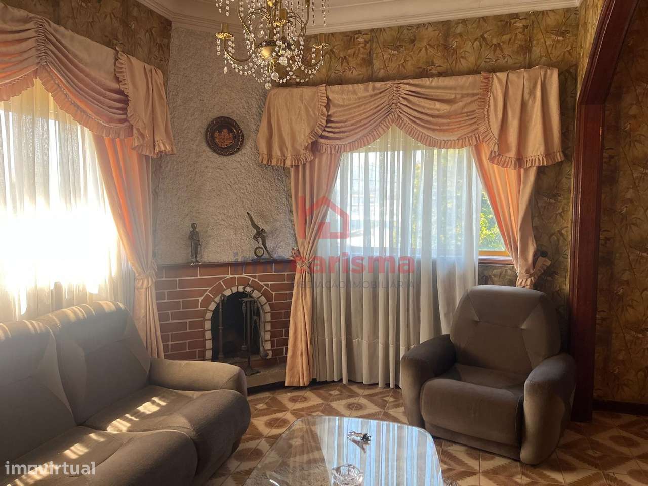 Moradia T6 com piscina exterior  em Lordelo, Guimarães - Grande imagem: 5/47