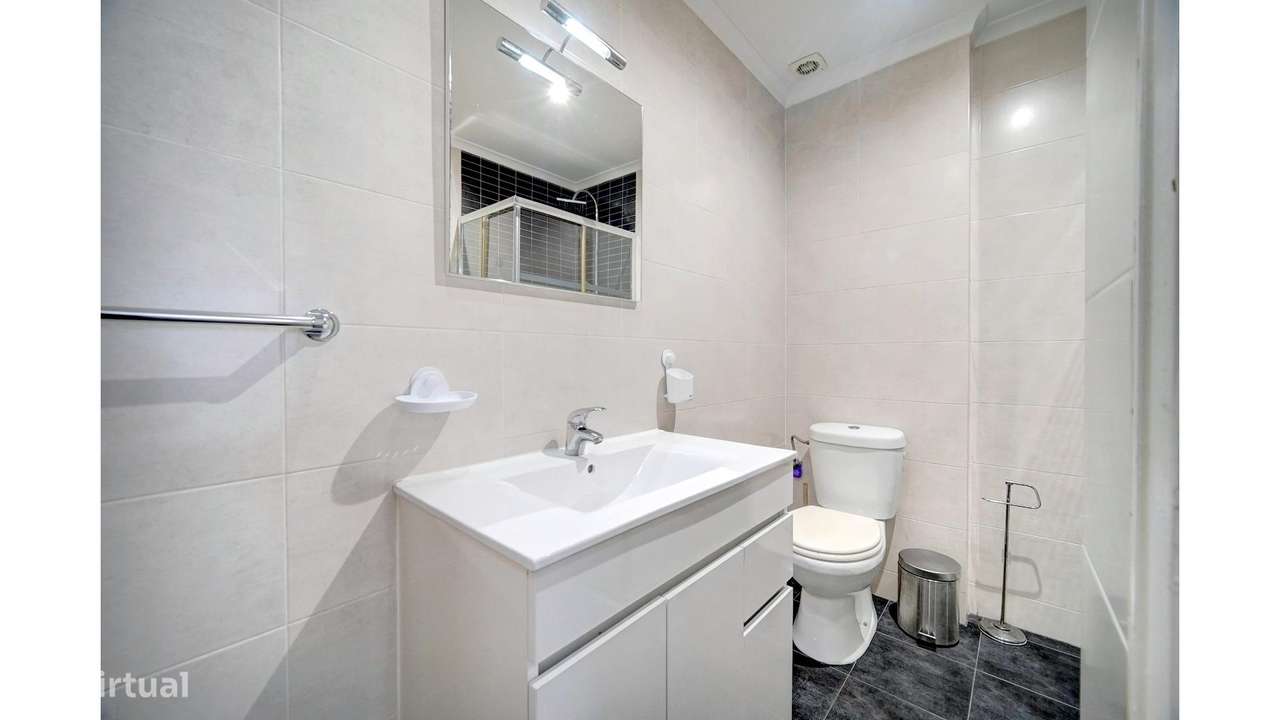 Apartamento T3 em Lisboa com terraço-11