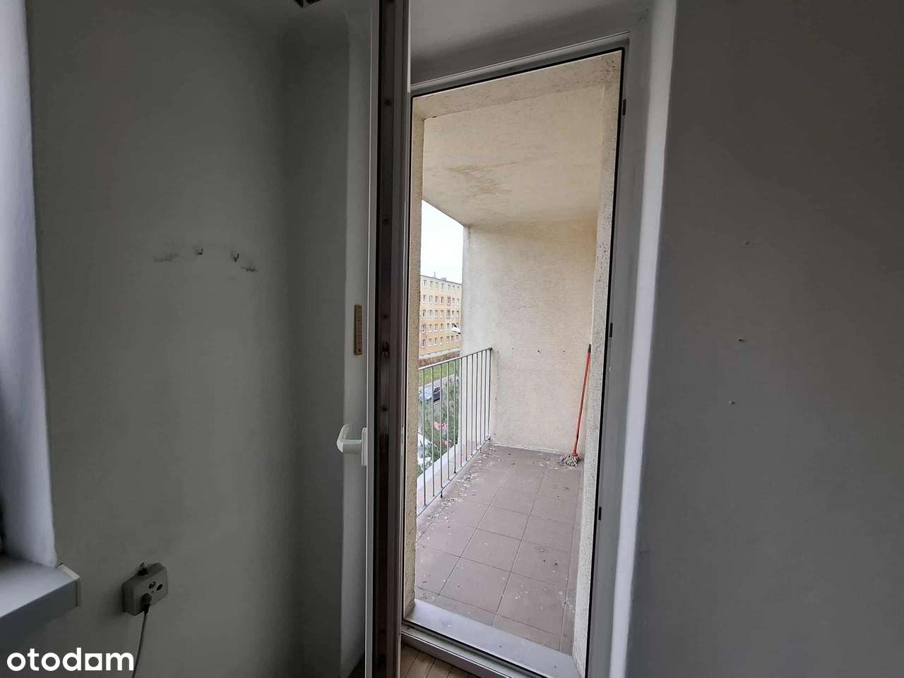 Przytulne 2-pokojowe mieszkanie z loggią na drugim piętrze-6