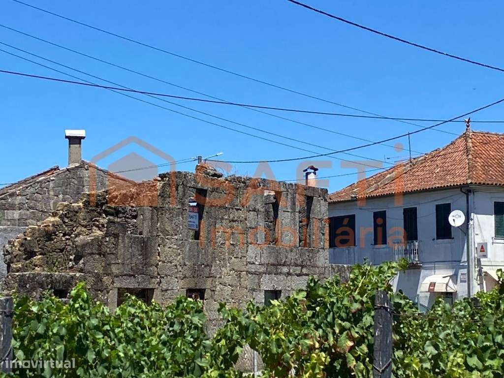 Moradia Independente para reconstruir Viseu Tondela - Grande imagem: 2/53