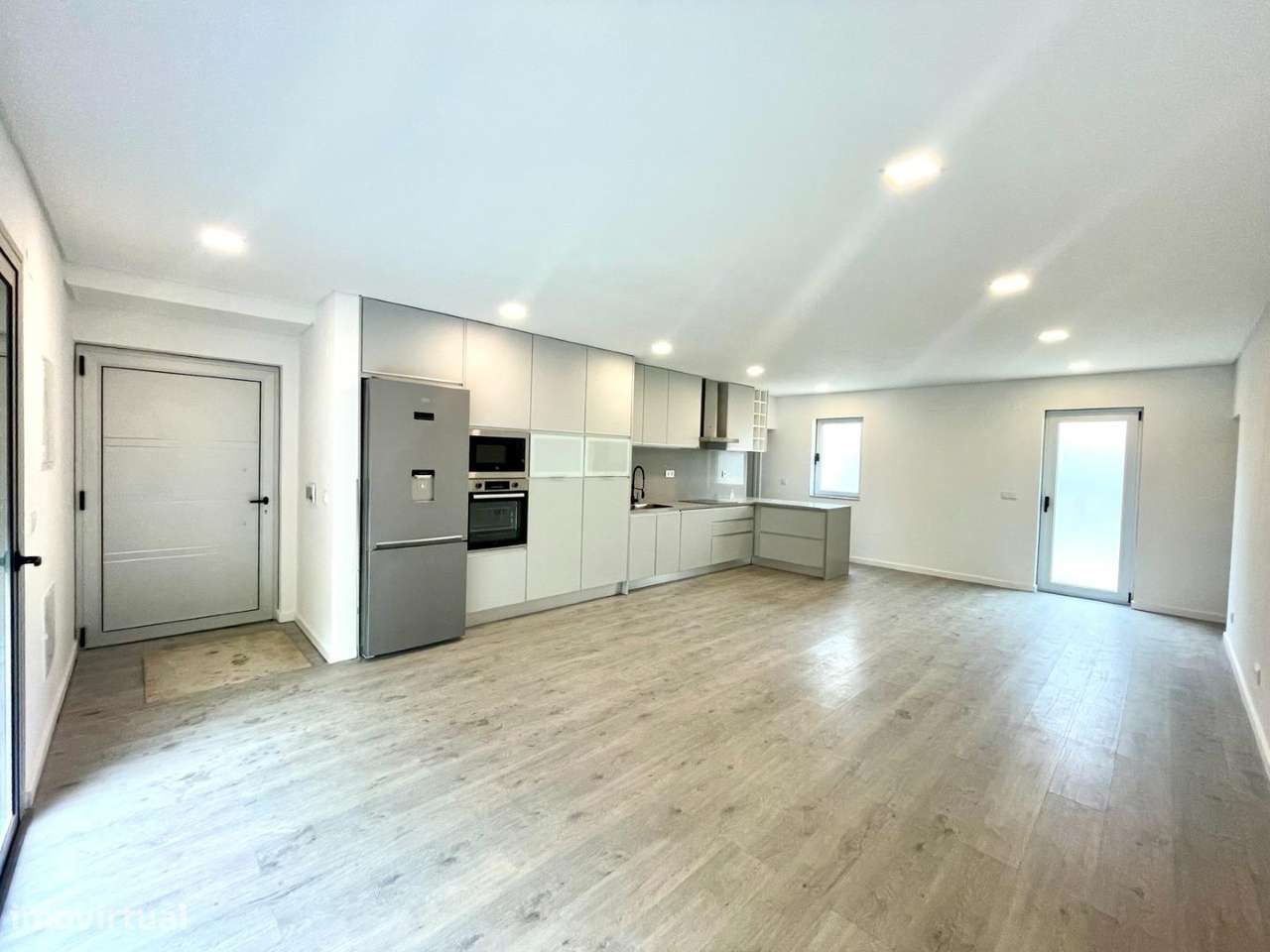 Moradia térrea de construção nova em Mem Martins - Grande imagem: 4/39