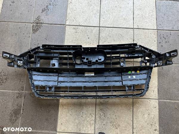 Grill atrapa chłodnicy AUDI A6 C8 S LINE - 5