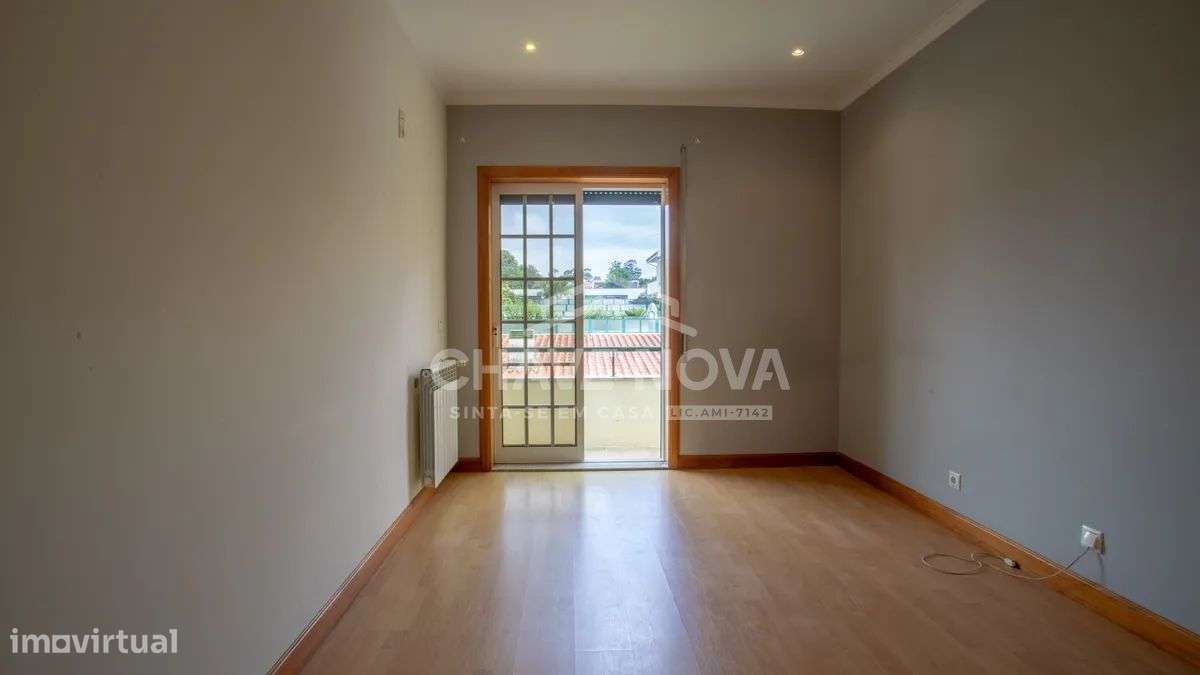 Moradia Geminada V3 c/ Jardim em Rio Meão-14