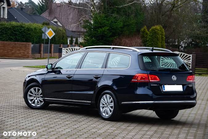 Volkswagen Passat 2.0 TDI Highline DSG - 17