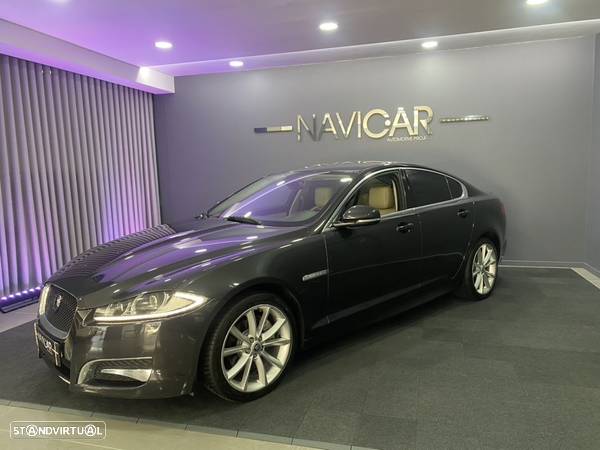 Jaguar XF 2.2 D R-Sport - 7