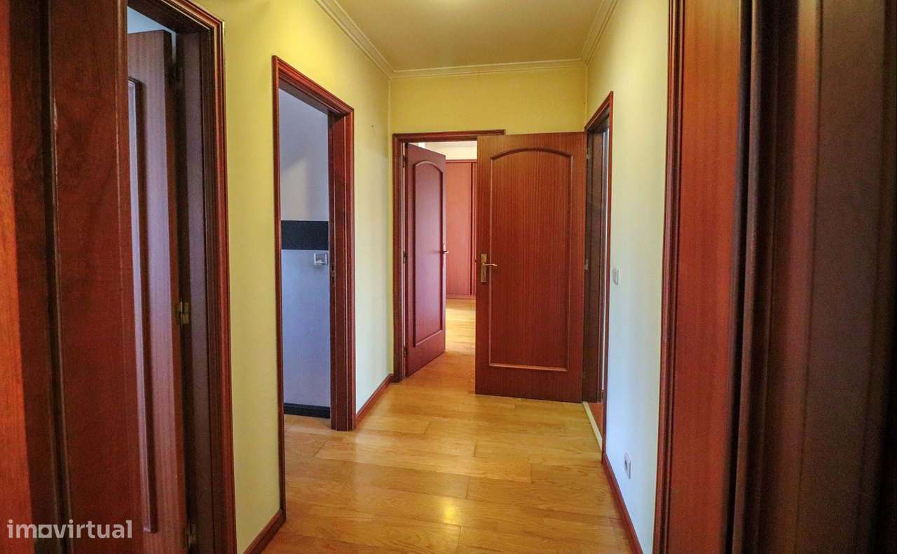 Apartamento T3 com suíte, em Sanguedo-8