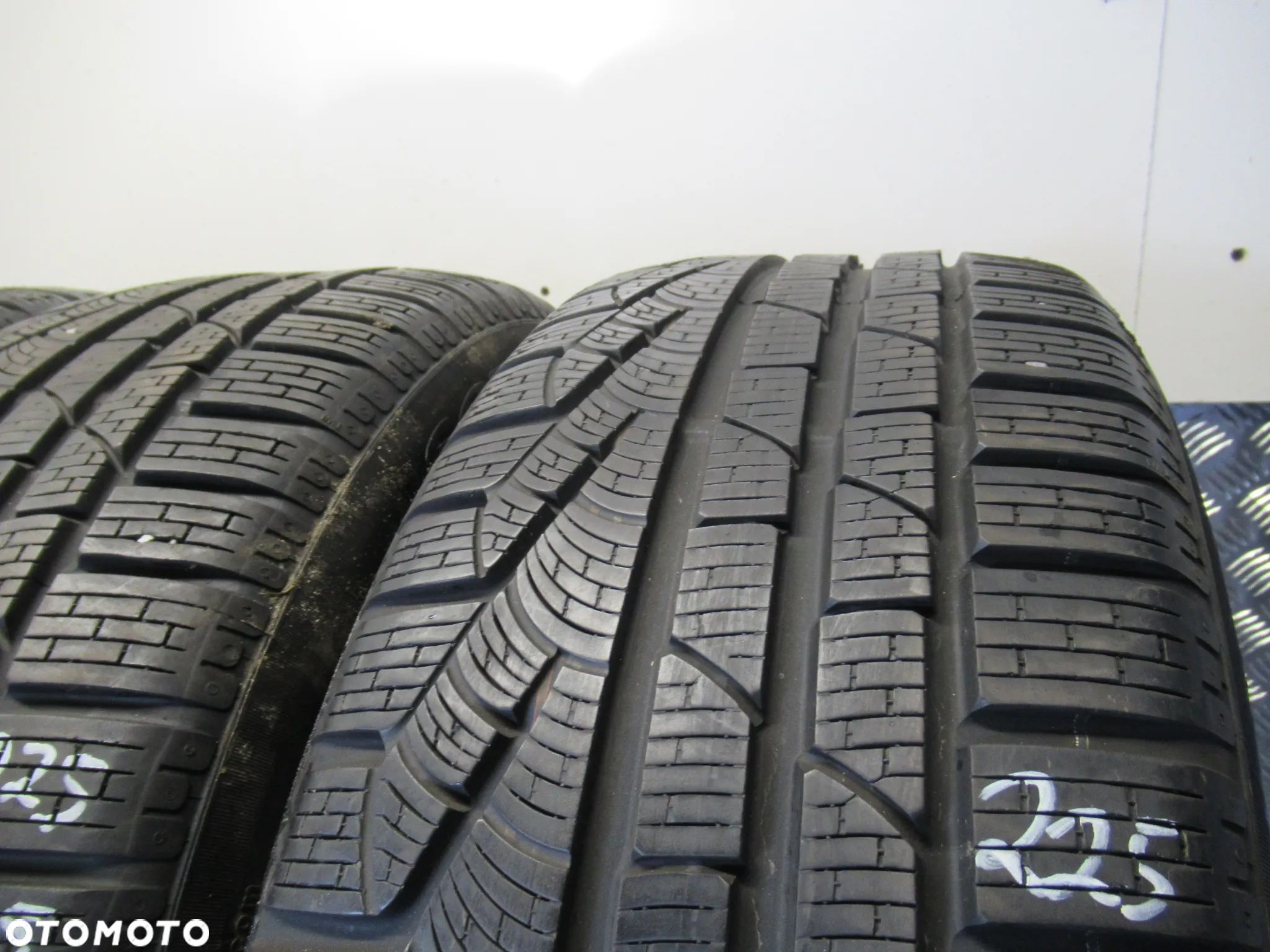 4x Pirelli Sottozero Winter AO 210 225/55/17 97H nr.17111 - 2