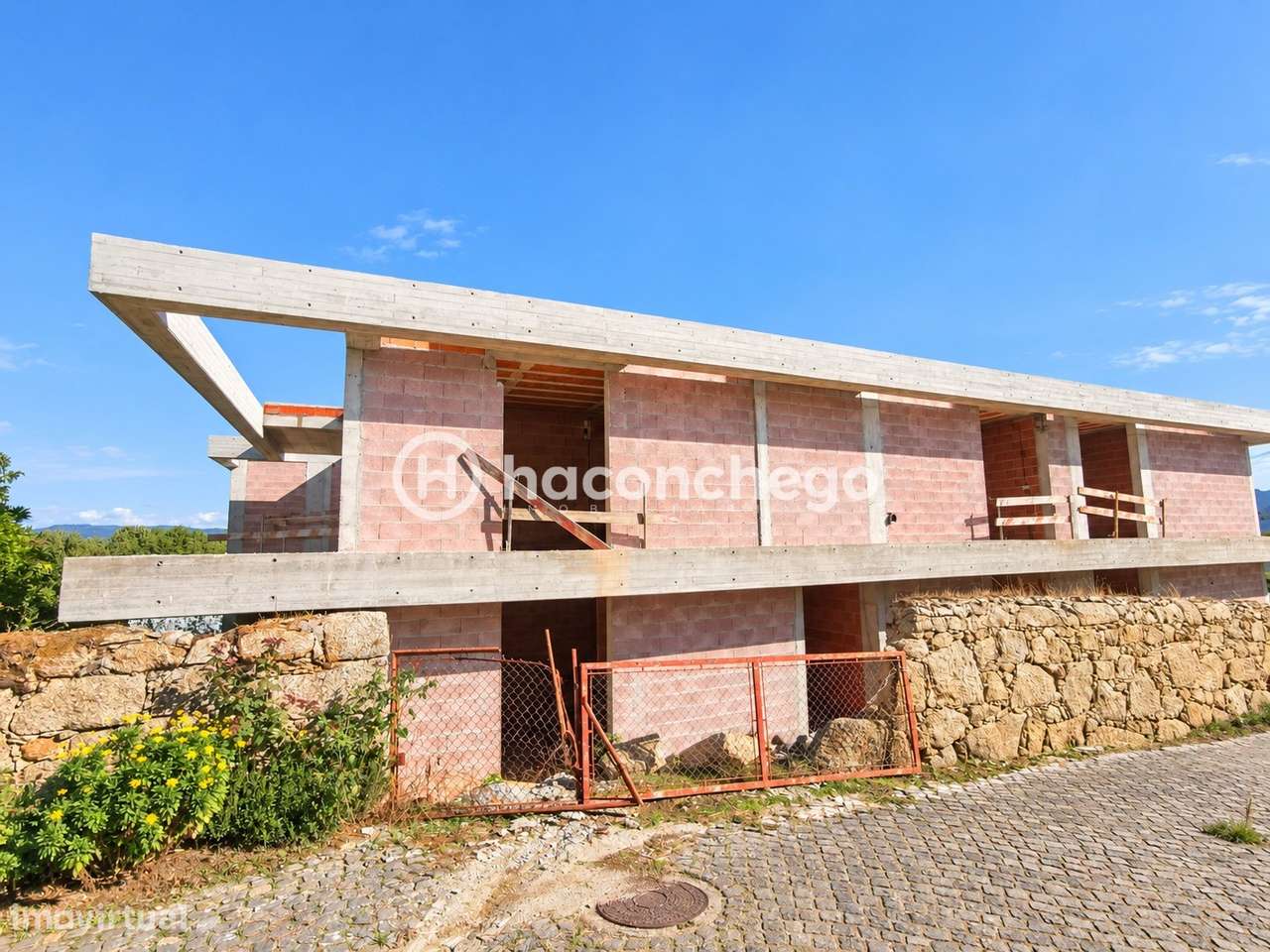 Apartamento T1+1 com garagem em Vila Frescainha São Pedro Barcelos-9