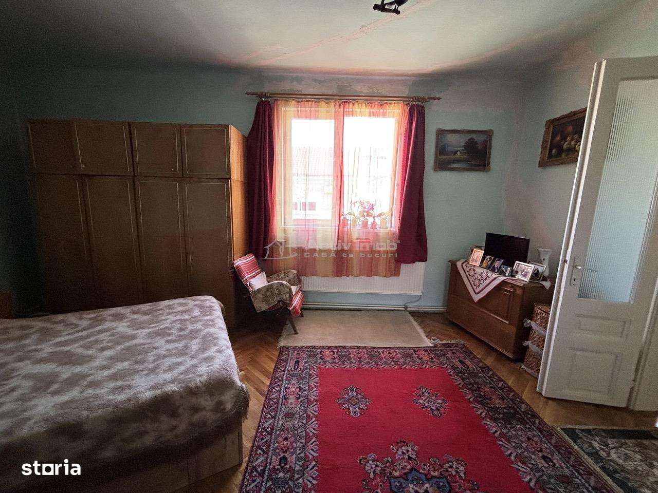 Casa central singur in curte  - 150 mp util - 411 mp curte-1