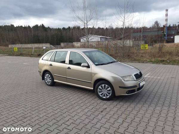 Skoda Fabia 1.4 16V Ambiente - 4