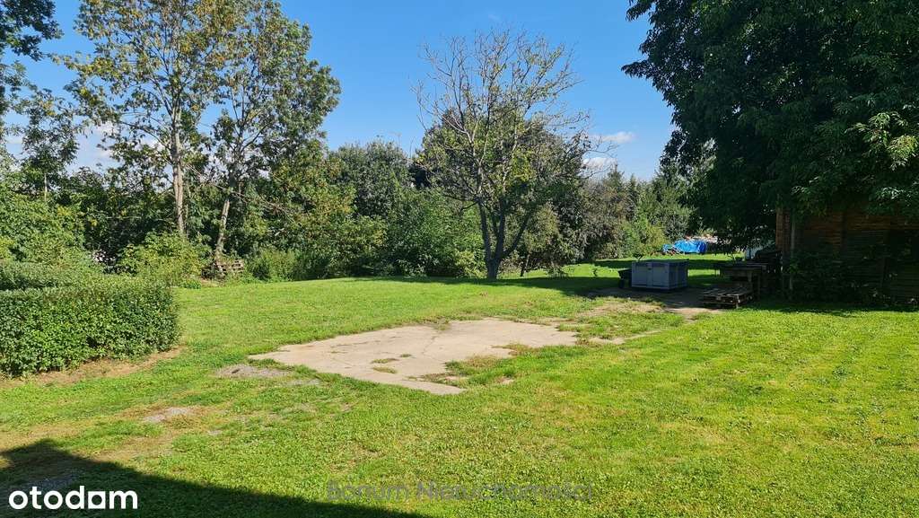 Na sprzedaż mieszkanie z działką w Ząbkowicach Śl-11