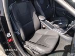 Volvo V40 D2 Drive-E Momentum - 10