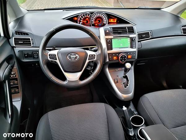 Toyota Verso 2.2 D-CAT Premium - 19