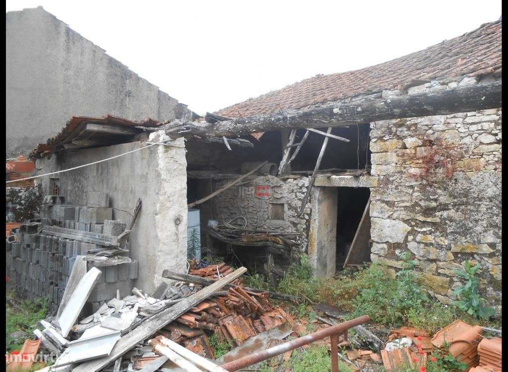 TERRENO PARA CONSTRUÇÃO COM 2880 M2 - MORADIA PARA RESTAURO-9