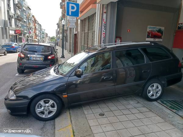 Toyota Avensis SW 1.6 Sol - 5