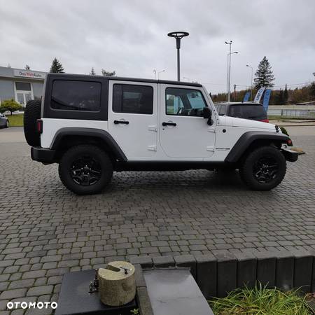 Jeep Wrangler - 10