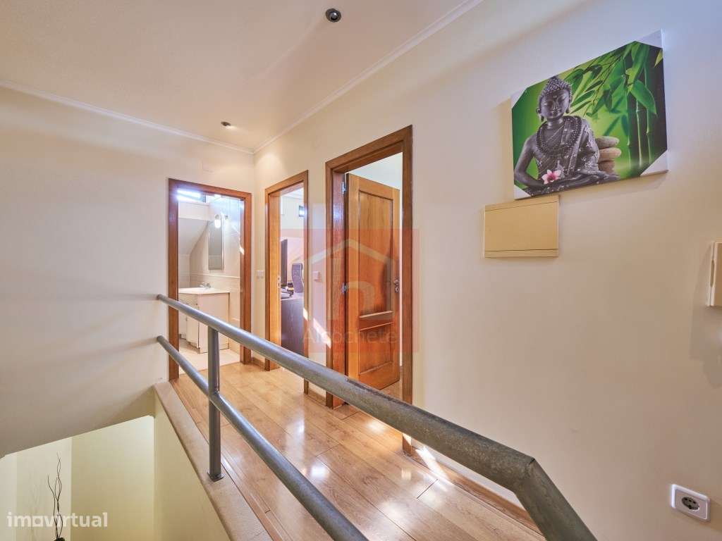 Apartamento duplex T2 com terraço com vista desafogada no centro do...-14