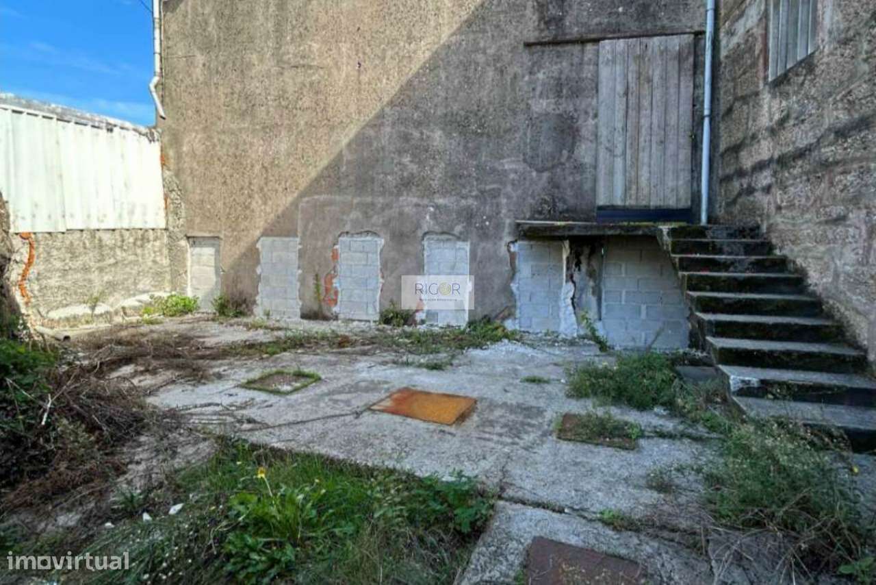 Prédio devoluto usado para indústria com destino a habitação e comérci - Grande imagem: 3/15