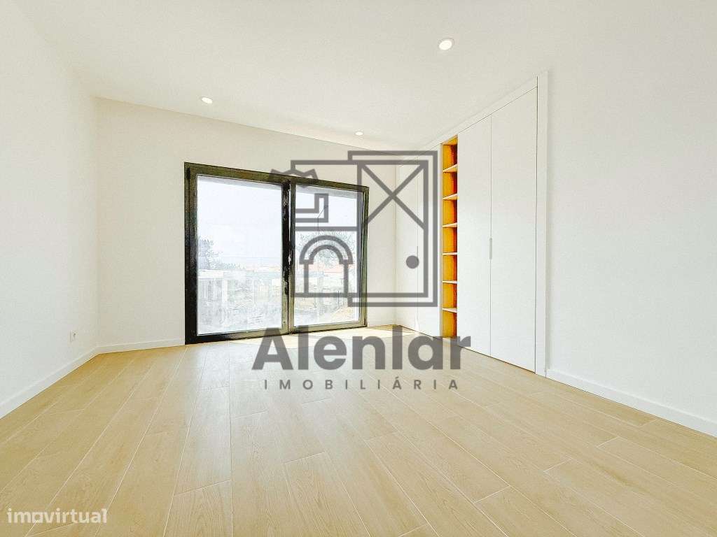 NOVA Moradia V4 a 800 metros da praia NOVA-51