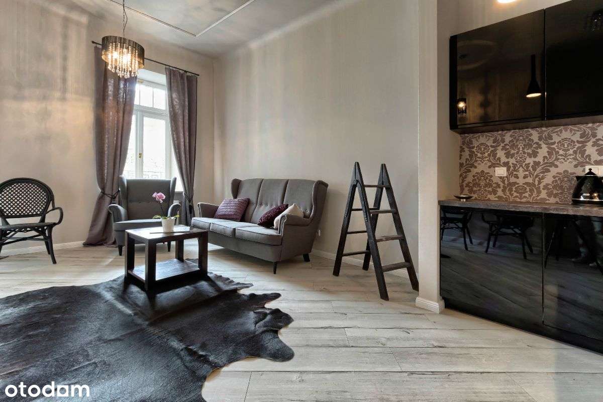 Klimatyczne mieszkanie w kamienicy Hoża 50. - Pełny obrazek: 2/16