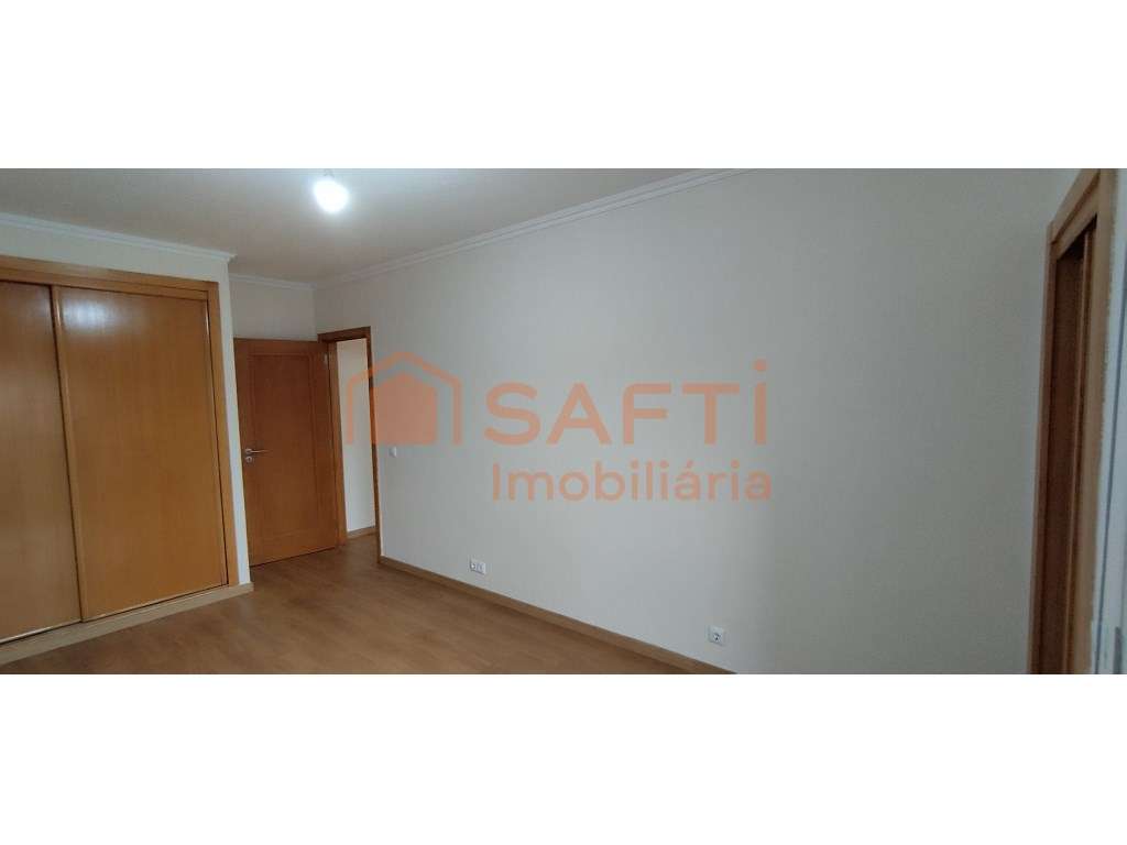 Apartamento T3 em Rio de Mouro - Grande imagem: 5/23
