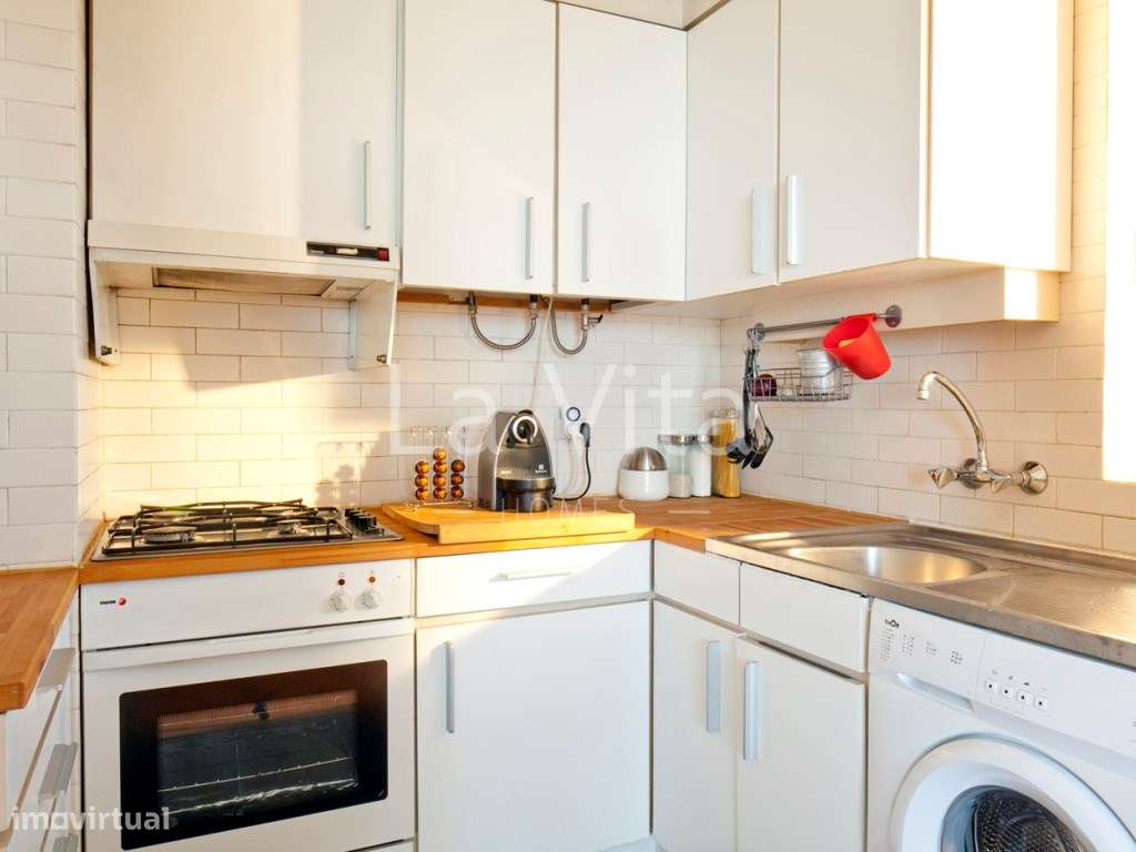 T1+1, totalmente remodelado, com licença de AL,. Bairro do Rosário,...-12