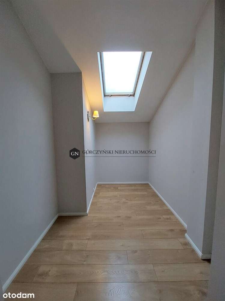 Krzyki, Partynicka/Duże dwupoziomowe z antresolą-16